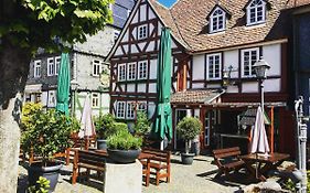 Dombaecker